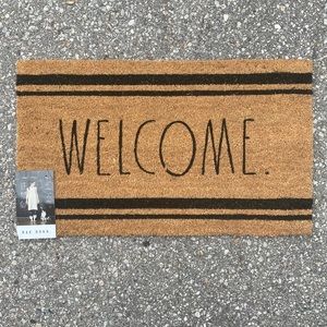 Rae Dunn WELCOME outdoor mat